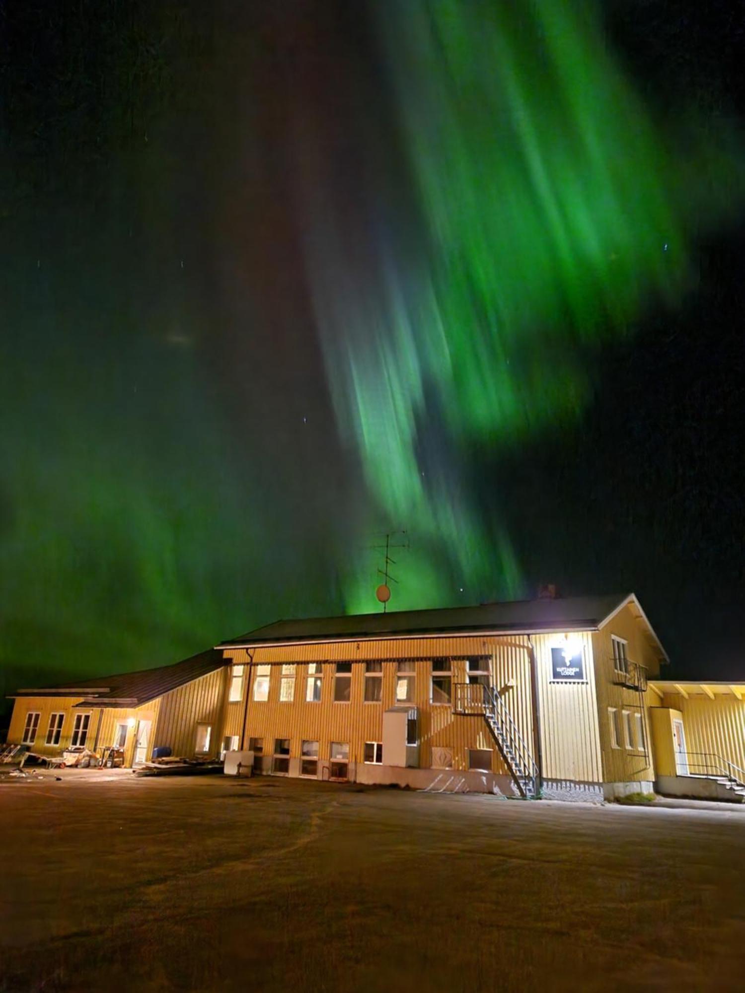 Kuttainen Lodge Karesuando Exteriör bild